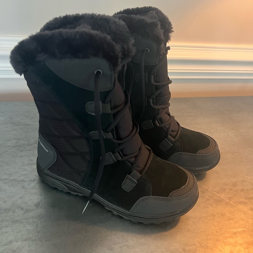 Columbia Ice Maiden Waterproof Boots - Never worn - Picture 2 of 5